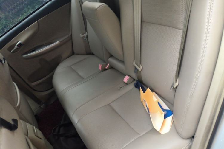 Used Toyota Corolla 2012 Luxurious Edition 1.8L CVT GL-i Left Rear Seat