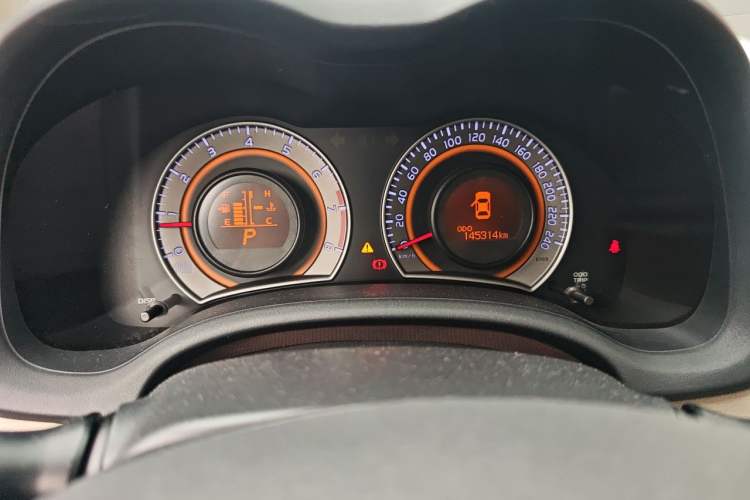 Used Toyota Corolla 2012 Luxurious Edition 1.8L CVT GL-i Odometer Close Up