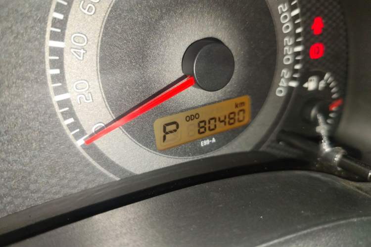 Used Toyota Corolla 2012 Luxurious Edition 1.6L Automatic GL Odometer Close Up