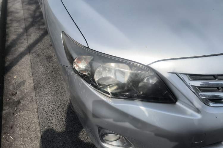 Used Toyota Corolla 2012 Luxurious Edition 1.6L Automatic GL Right Front Headlight