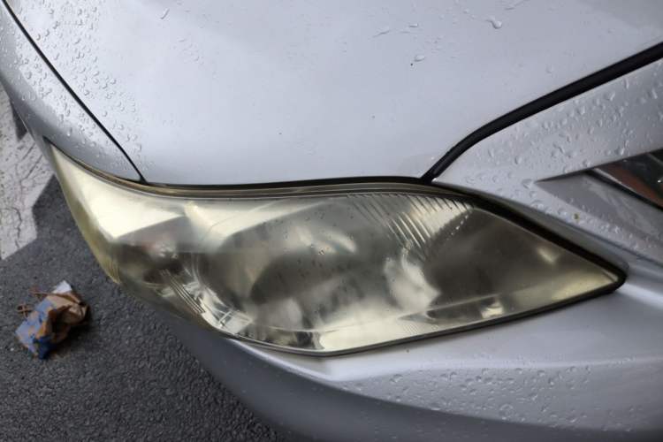 Used Toyota Corolla 2012 Luxurious Edition 1.8L CVT GL-i Right Front Headlight