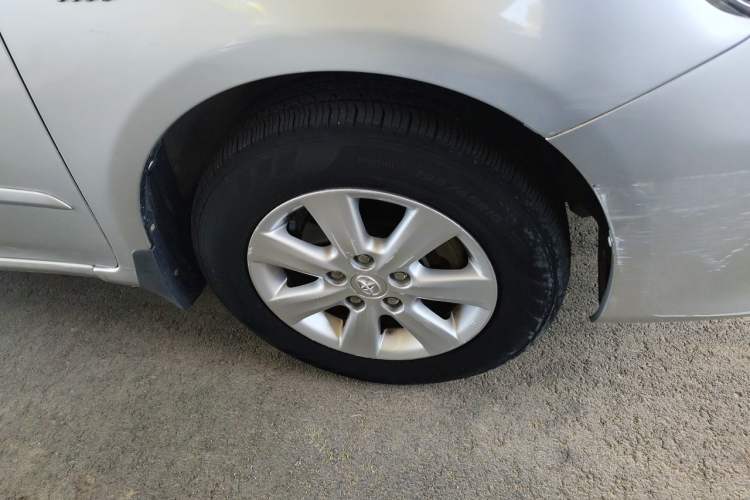 Used Toyota Corolla 2012 Luxurious Edition 1.6L Automatic GL Right Front Wheel Hub