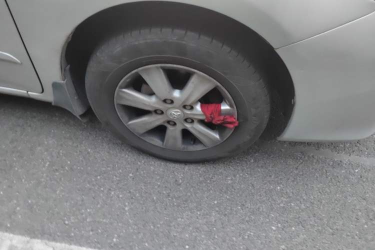 Used Toyota Corolla 2012 Luxurious Edition 1.6L Automatic GL Right Front Wheel Hub