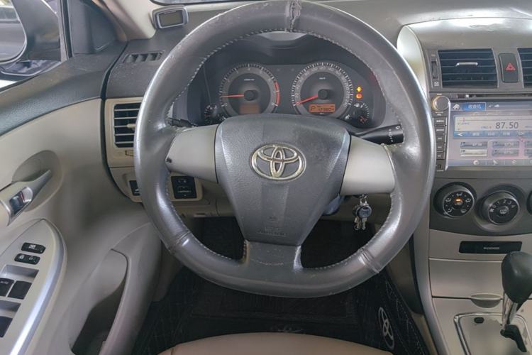 Used Toyota Corolla 2012 Luxurious Edition 1.6L Automatic GL Steering Wheel