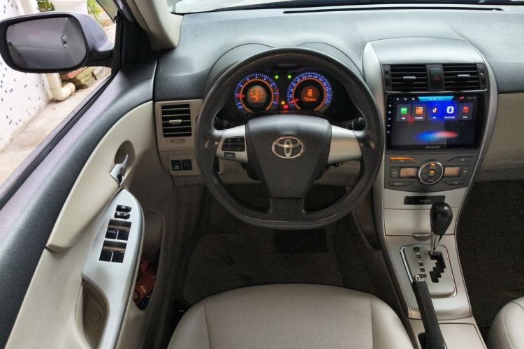 Used Toyota Corolla 2012 Luxurious Edition 1.8L CVT GL-i Steering Wheel