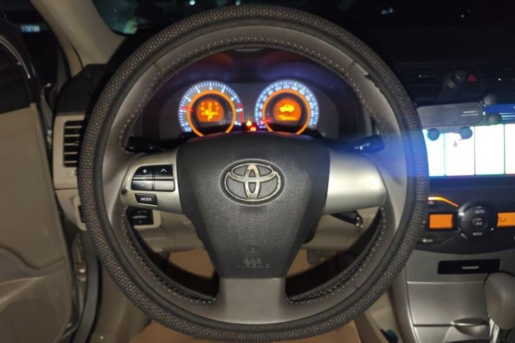 Used Toyota Corolla 2012 Luxurious Edition 1.8L CVT GL-i Steering Wheel