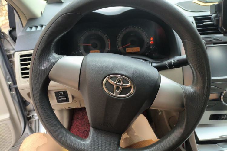 Used Toyota Corolla 2012 Luxurious Edition 1.8L CVT GL-i Steering Wheel