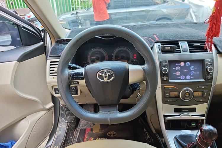 Used Toyota Corolla 2012 Luxurious Edition 1.6L Manual GL Steering Wheel