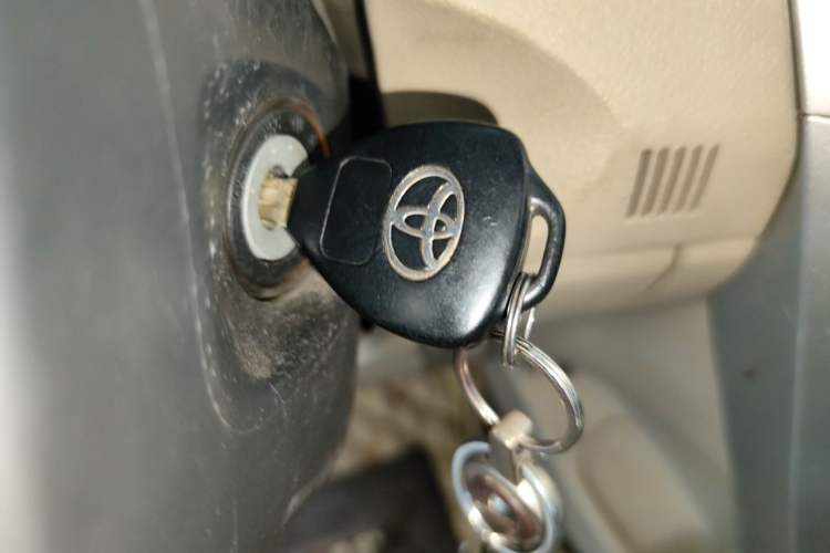Used Toyota Corolla 2012 Luxurious Edition 1.6L Automatic GL Vehicle Key