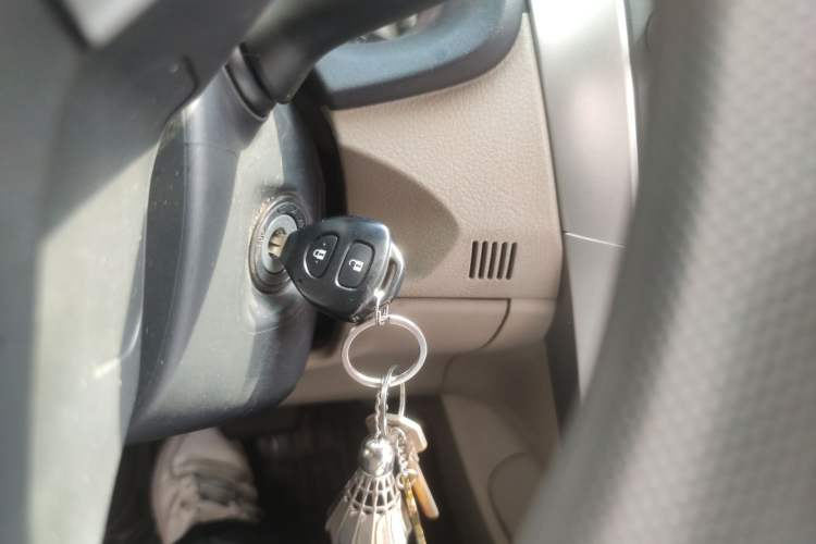 Used Toyota Corolla 2012 Luxurious Edition 1.6L Automatic GL Vehicle Key