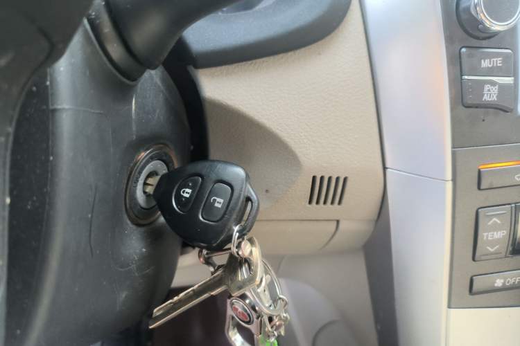 Used Toyota Corolla 2012 Luxurious Edition 1.6L Automatic GL Vehicle Key