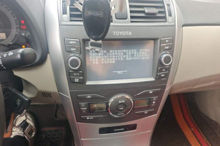 Used Toyota Corolla 2012 Luxurious Edition 1.6L Manual GL Audio And AC Panel