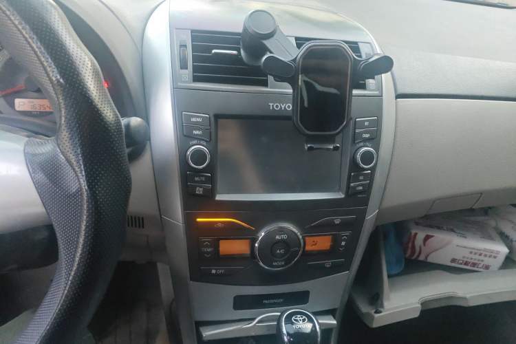 Used Toyota Corolla 2012 Luxurious Edition 1.6L Automatic GL Audio And AC Panel