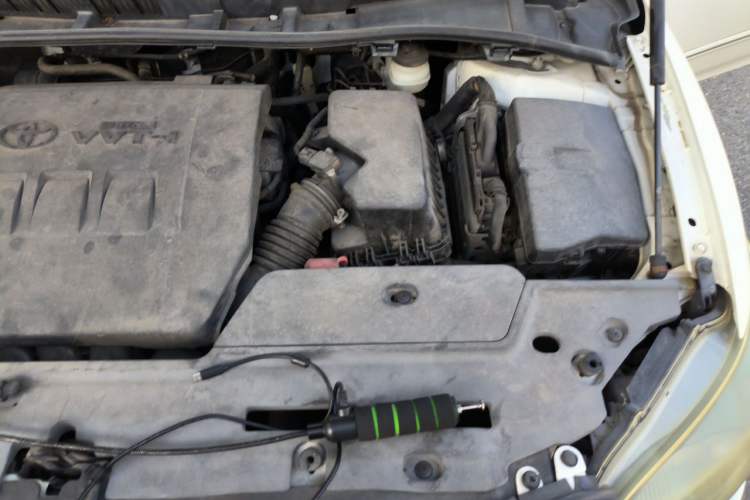 Used Toyota Corolla 2012 Luxurious Edition 1.8L CVT GL-i Engine Bay Left