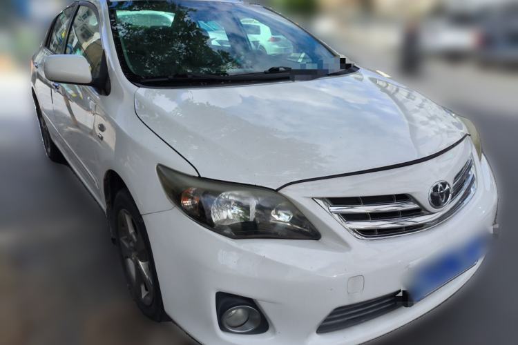 Used Toyota Corolla 2012 Luxurious Edition 1.8L CVT GL-i Front Right 45 Deg