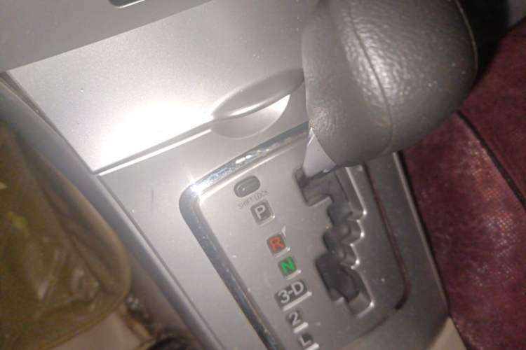 Used Toyota Corolla 2012 Luxurious Edition 1.6L Automatic GL Gear Lever