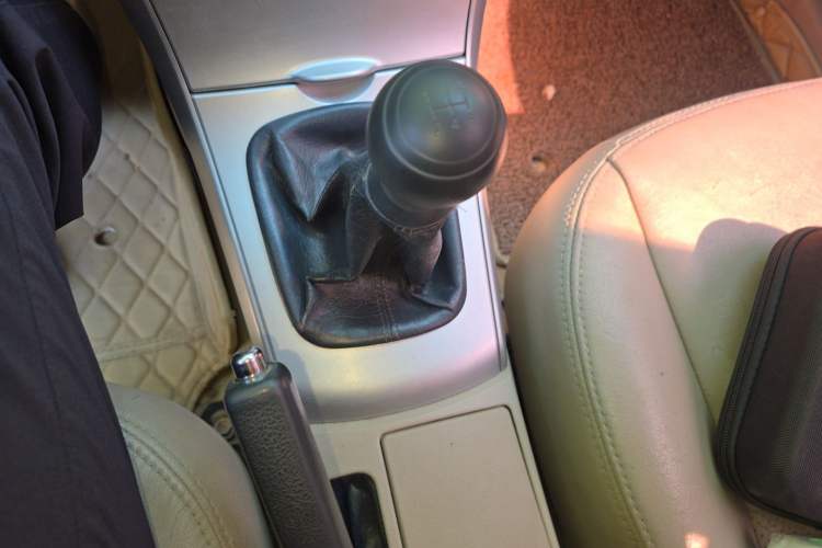 Used Toyota Corolla 2012 Luxurious Edition 1.6L Manual GL Gear Lever