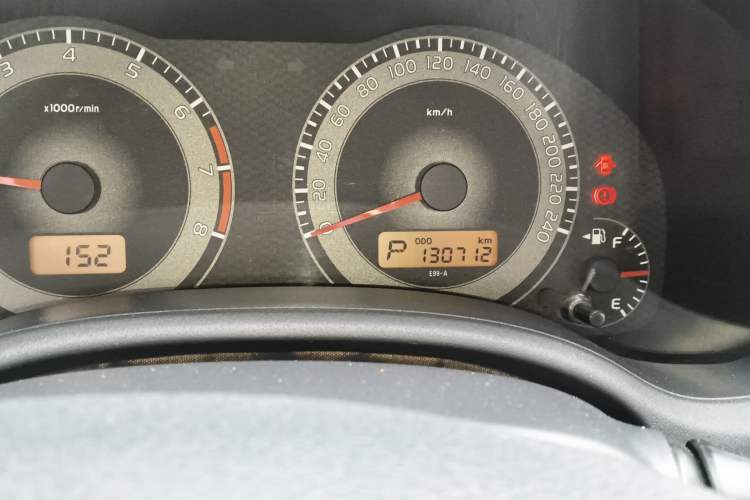 Used Toyota Corolla 2012 Luxurious Edition 1.6L Automatic GL Odometer Close Up