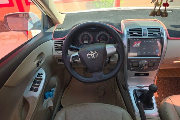 Used Toyota Corolla 2012 Luxurious Edition 1.6L Manual GL Steering Wheel
