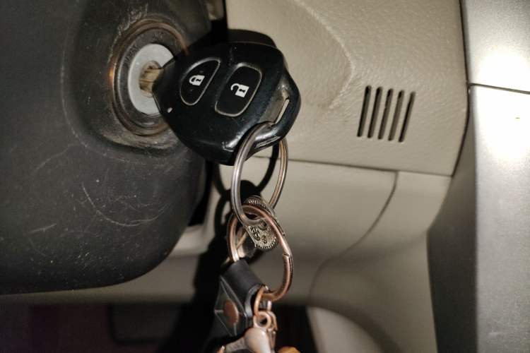 Used Toyota Corolla 2012 Luxurious Edition 1.6L Automatic GL Vehicle Key