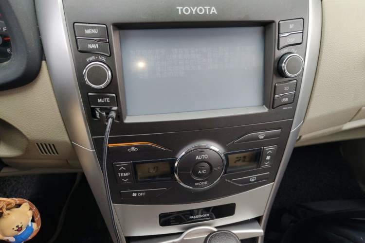 Used Toyota Corolla 2013 Special Edition 1.6L Automatic GL Cool Model Audio And AC Panel