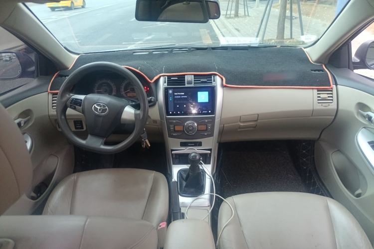 Used Toyota Corolla 2013 Special Edition 1.6L Manual – Cool GL Model Center Console