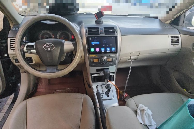 Used Toyota Corolla 2013 Special Edition 1.6L Automatic GL Cool Model Center Console