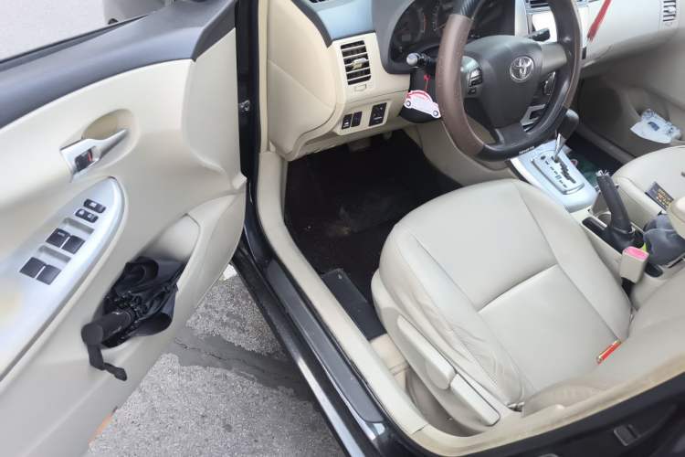 Used Toyota Corolla 2013 Special Edition 1.6L Automatic GL Cool Model Driver Seat