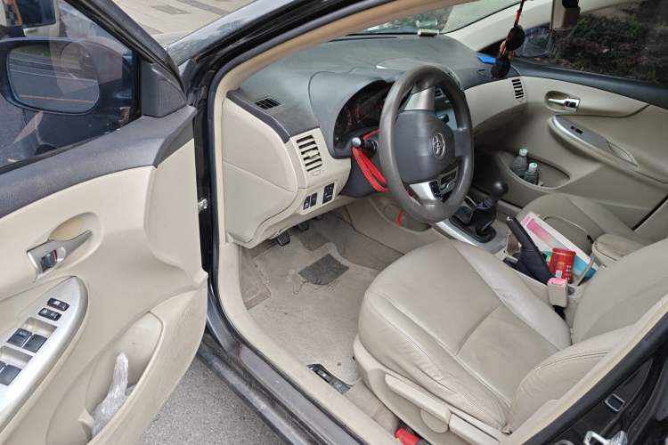 Used Toyota Corolla 2013 Special Edition 1.6L Manual – Cool GL Model Driver Seat