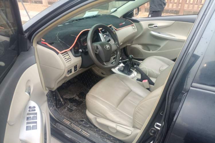 Used Toyota Corolla 2013 Special Edition 1.6L Manual – Cool GL Model Driver Seat