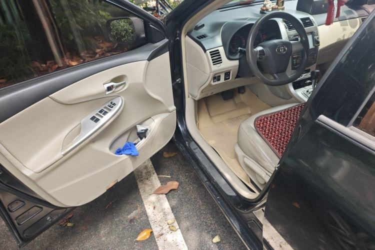 Used Toyota Corolla 2013 Special Edition 1.6L Automatic GL Cool Model Driver Seat