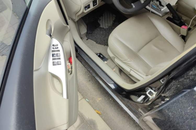 Used Toyota Corolla 2013 Special Edition 1.6L Automatic GL Cool Model Driver Seat