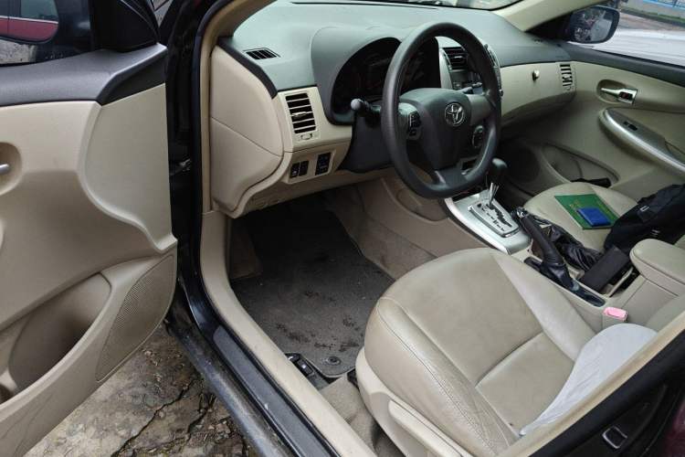 Used Toyota Corolla 2013 Special Edition 1.6L Automatic GL Cool Model Driver Seat