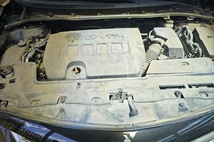 Used Toyota Corolla 2013 Special Edition 1.6L Manual – Cool GL Model Engine Bay