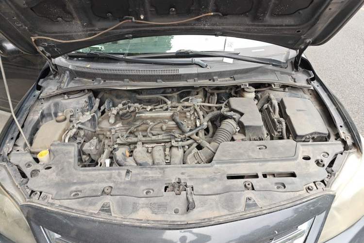 Used Toyota Corolla 2013 Special Edition 1.6L Manual – Cool GL Model Engine Bay