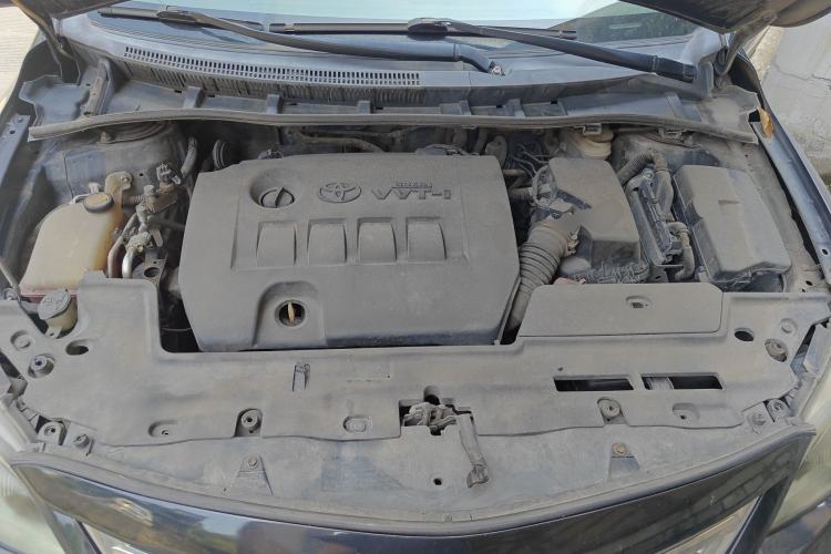Used Toyota Corolla 2013 Special Edition 1.6L Automatic Cool GL Model Engine Bay