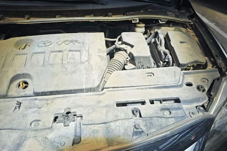 Used Toyota Corolla 2013 Special Edition 1.6L Manual – Cool GL Model Engine Bay Left