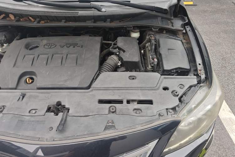 Used Toyota Corolla 2013 Special Edition 1.6L Automatic Cool GL Model Engine Bay Left