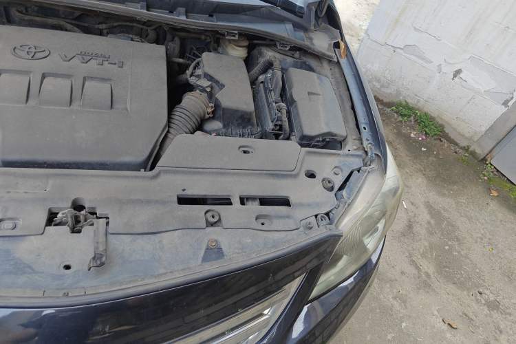 Used Toyota Corolla 2013 Special Edition 1.6L Automatic Cool GL Model Engine Bay Left