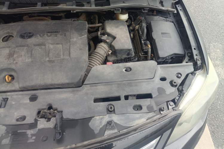 Used Toyota Corolla 2013 Special Edition 1.6L Manual – Cool GL Model Engine Bay Left