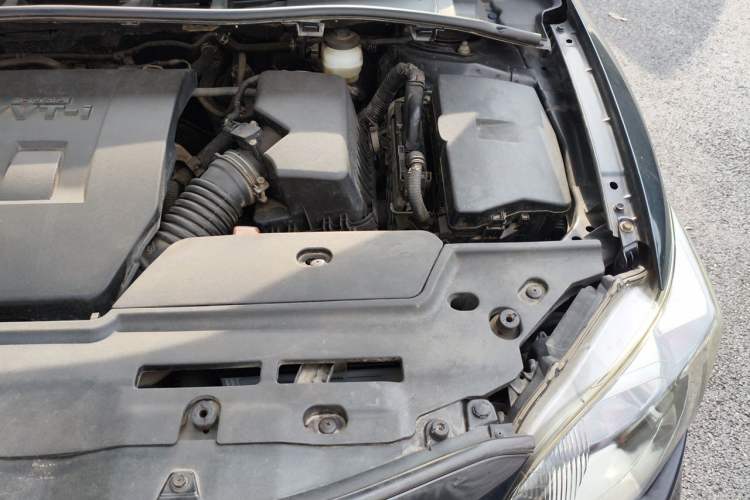 Used Toyota Corolla 2013 Special Edition 1.6L Automatic Cool GL Model Engine Bay Left