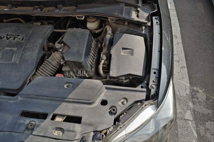 Used Toyota Corolla 2013 Special Edition 1.6L Manual – Cool GL Model Engine Bay Left