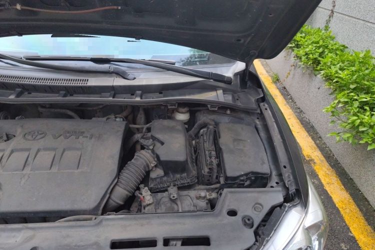 Used Toyota Corolla 2013 Special Edition 1.6L Automatic Cool GL Model Engine Bay Left