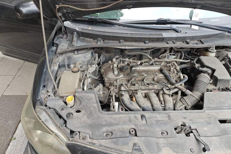 Used Toyota Corolla 2013 Special Edition 1.6L Manual – Cool GL Model Engine Bay Right