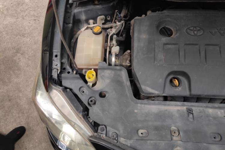 Used Toyota Corolla 2013 Special Edition 1.6L Manual Cool GL Model Engine Bay Right