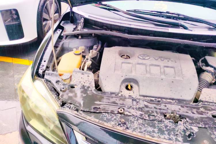 Used Toyota Corolla 2013 Special Edition 1.6L Automatic Cool GL Model Engine Bay Right