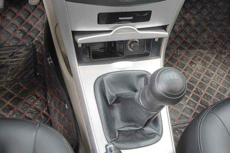Used Toyota Corolla 2013 Special Edition 1.6L Manual Cool GL Model Gear Lever
