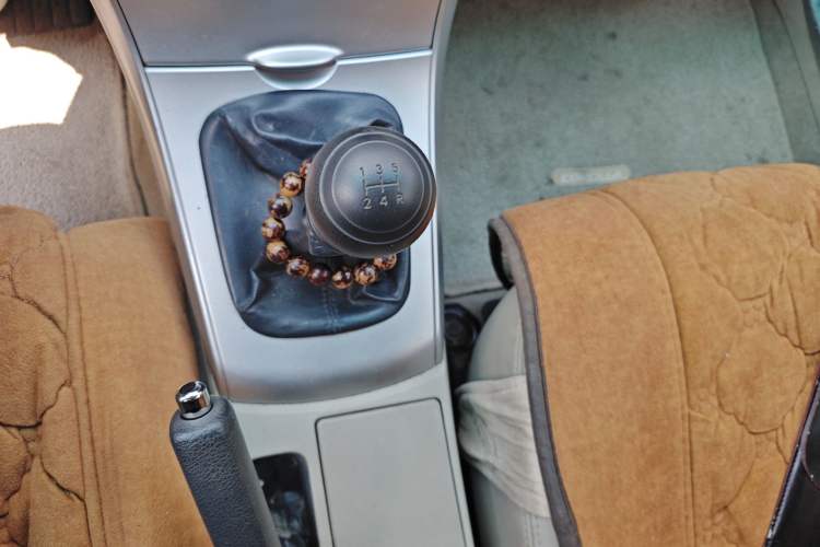 Used Toyota Corolla 2013 Special Edition 1.6L Manual – Cool GL Model Gear Lever
