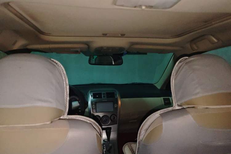 Used Toyota Corolla 2013 Special Edition 1.6L Automatic Cool GL Model Headliner