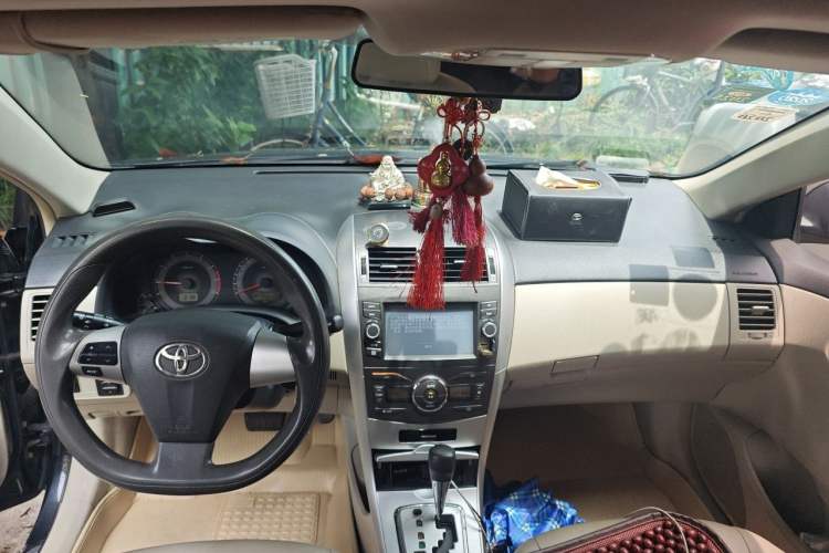 Used Toyota Corolla 2013 Special Edition 1.6L Automatic GL Cool Model Headliner